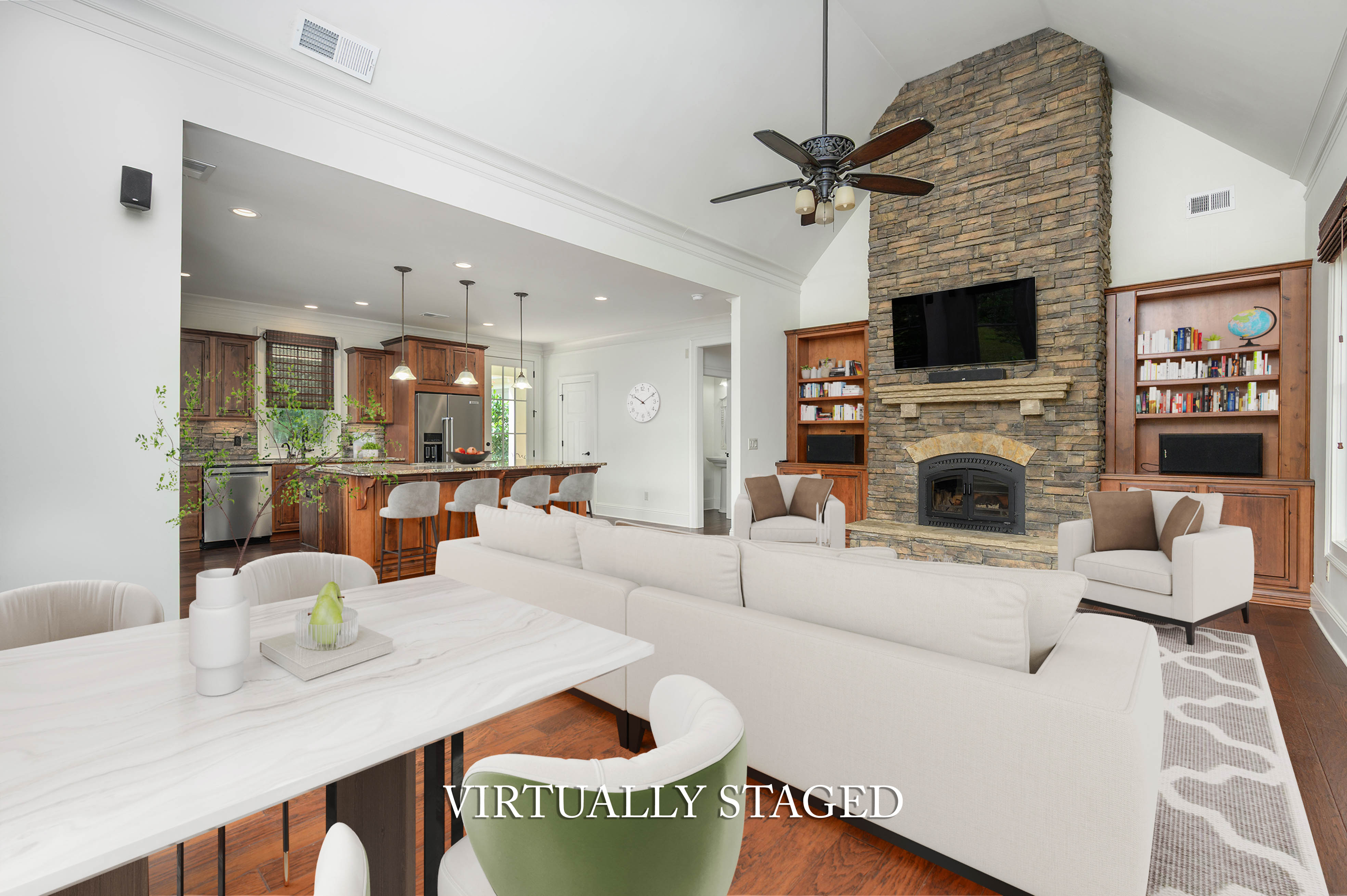 1080 Club Pointe Circle image 13